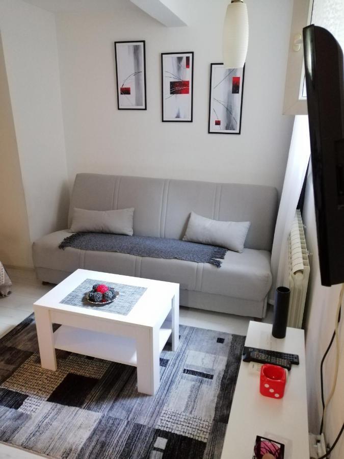 Studio Apartman Kocka Belgrad Zewnętrze zdjęcie
