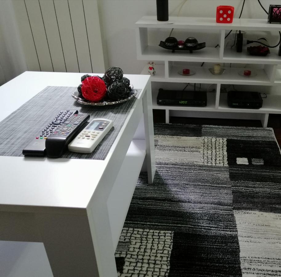 Studio Apartman Kocka Belgrad Zewnętrze zdjęcie