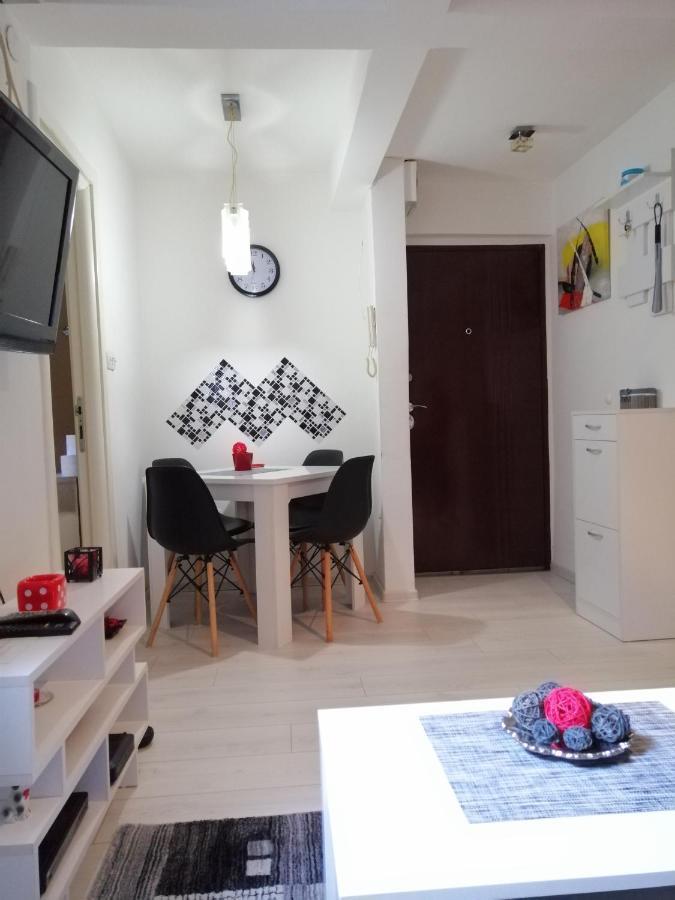 Studio Apartman Kocka Belgrad Zewnętrze zdjęcie